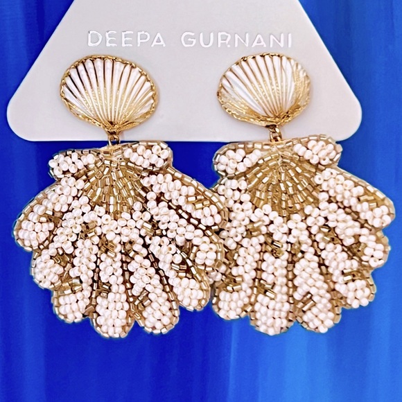 🌺🎉HP🎉🌺 NWT Deepa Gurnani Luxe Beaded Seashell Chandeliers - Picture 13 of 16